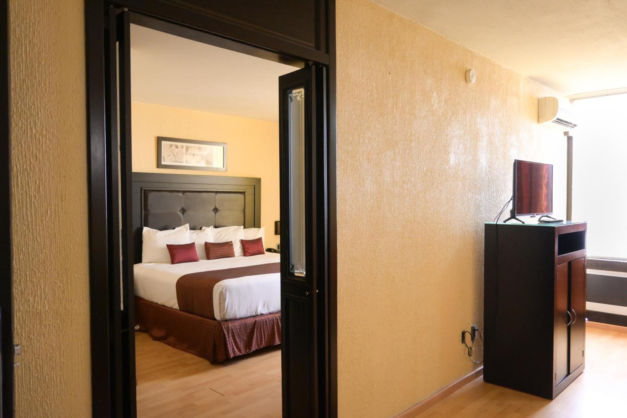 Hotel Santa Irene Guadalajara Exteriér fotografie
